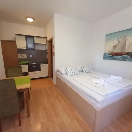 Josipa Biograd Na Moru