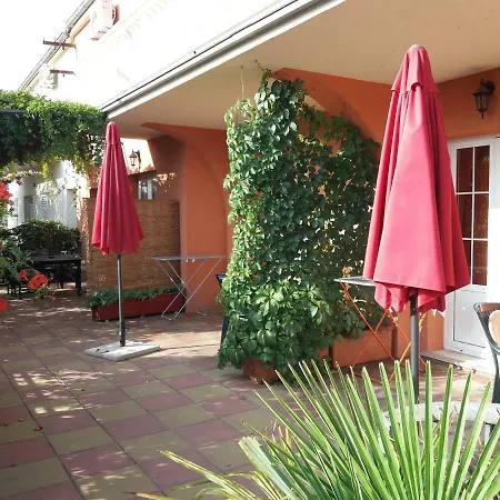 Josipa Apartment *